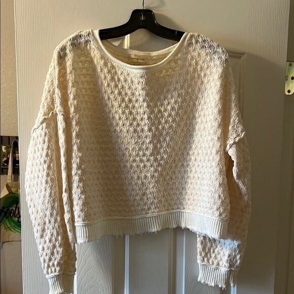 Urban Outfitters EUC Oversized Cropped Cream and White Sweater size S - Picture 1 of 5
